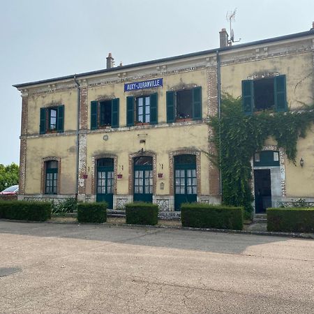 مبيت وإفطار Auxy Corbeilles المظهر الخارجي الصورة